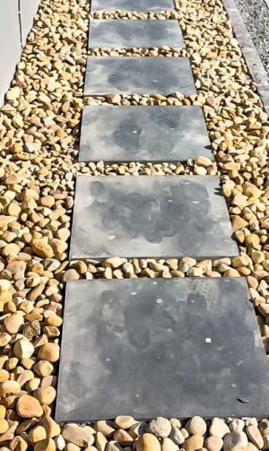 Brown-stone-3-1-of-1.jpg Brown Riverstone 20kg Bag (Medium Stone)