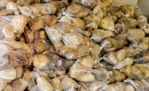 Brown Riverstone 20kg Bag (Large Stone) Brown Riverstone 20kg Bag (Large Stone)